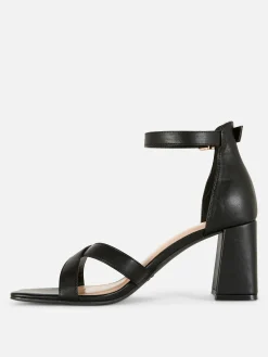 Hot Heels Mit überkreuztem Riemchen, Weite Passform Damen Heels