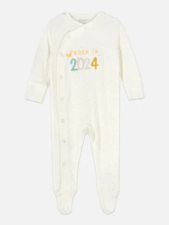 Hot Schlafanzug Mit „Born In 2024“-Schriftzug Babygirls Und Strampler