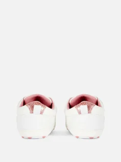 Sneaker Mit Glitzernden Sternen Sneakers