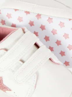 Sneaker Mit Glitzernden Sternen Sneakers